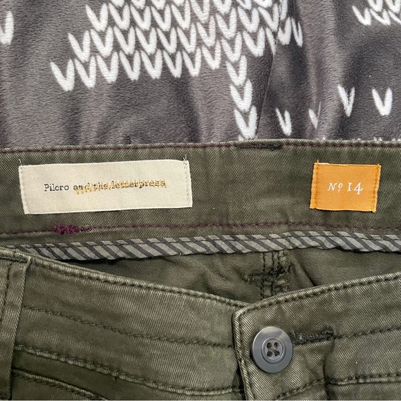 Anthropologie Pilcro like new khaki midrise khaki chinos Size 32 - Picture 6 of 6